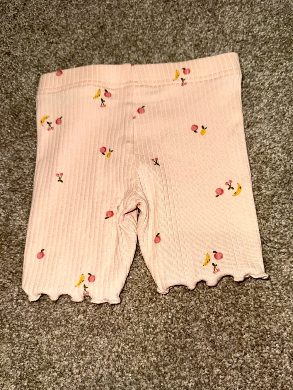 NWT- Carter’s Girls Pink Fruit Print Ribbed Peplum Top & Shorts Set | Size: 3T - Picture 7 of 8